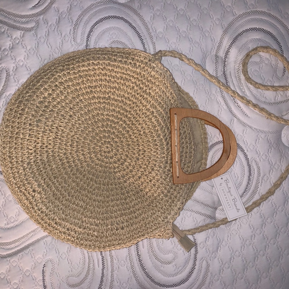 NWT round straw bag